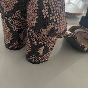 2inch heels, very cute